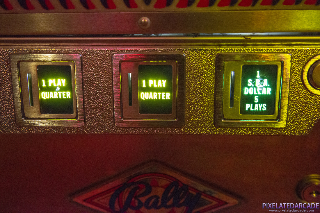 Space Invaders Photo: Coin slots