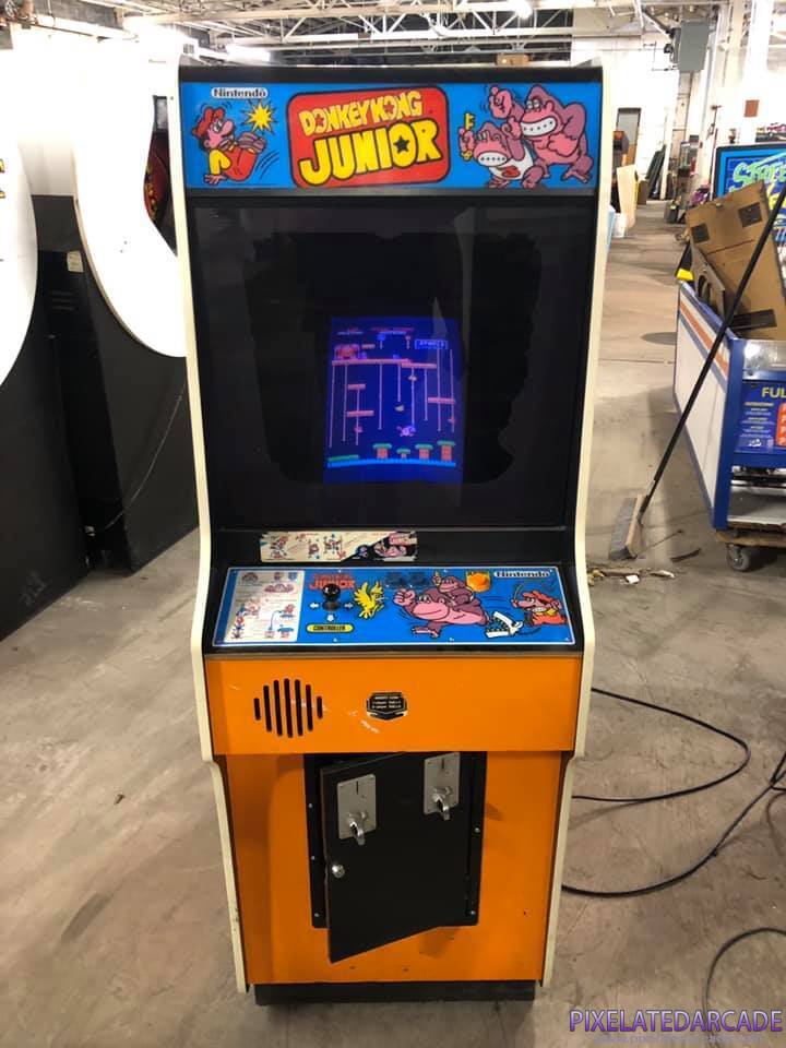 Donkey Kong Junior Photo: Donkey Kong Junior arcade cabinet - Front