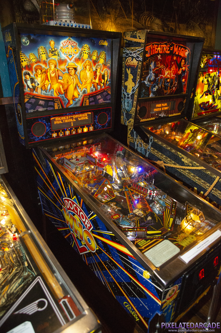 Doctor Who Photo: Doctor Who pinball cabinet