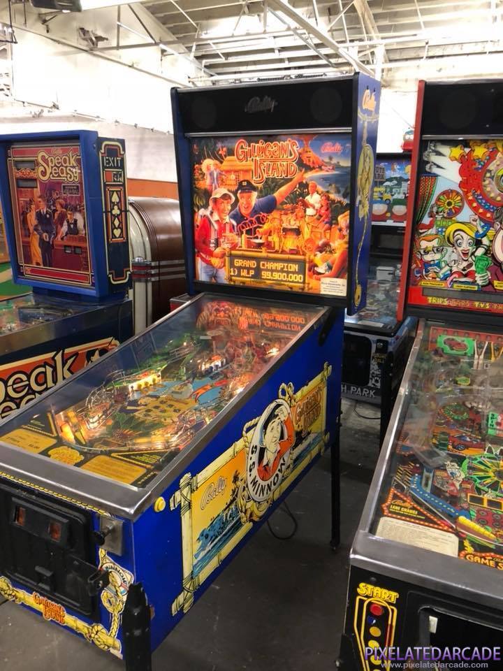 Gilligan's Island Photo: Gilligan's Island pinball cabinet