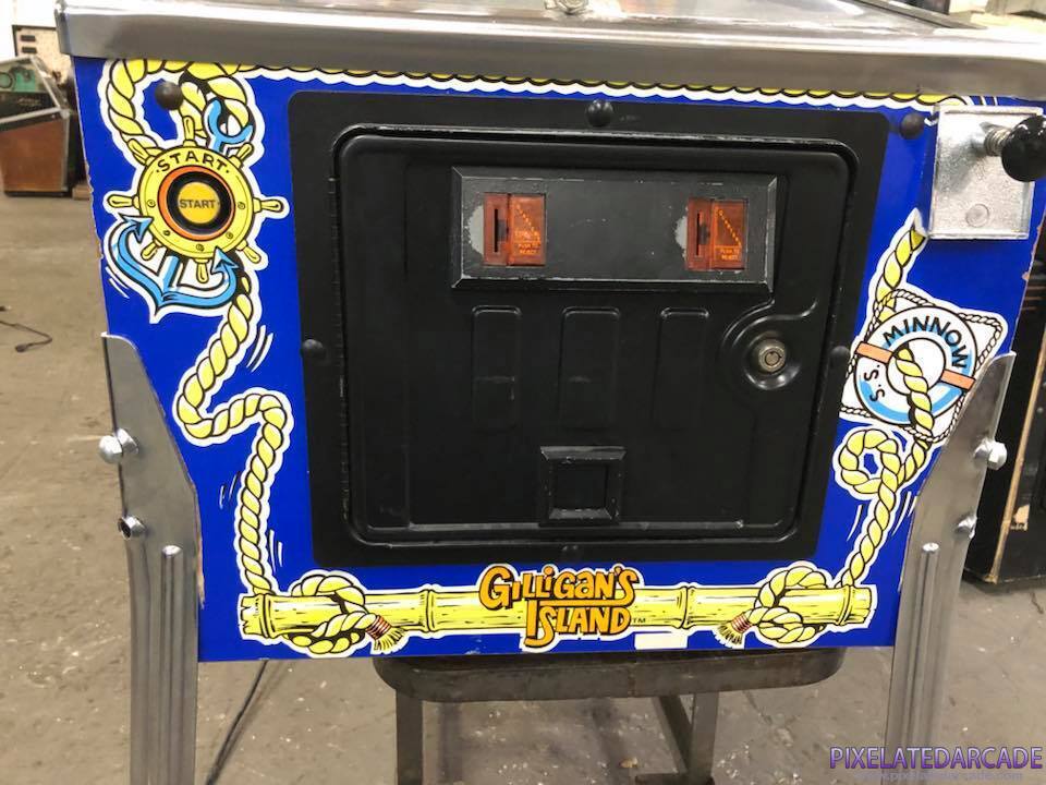 Gilligan's Island Photo: Gilligan's Island pinball cabinet - Front
