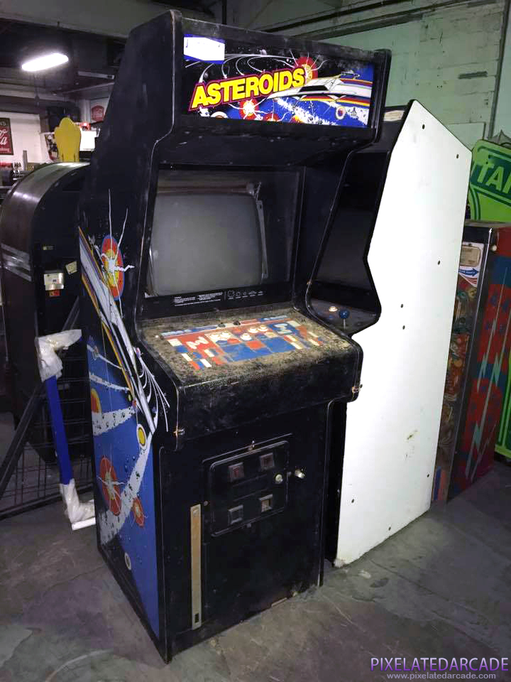 Asteroids Photo: Asteroids arcade cabinet