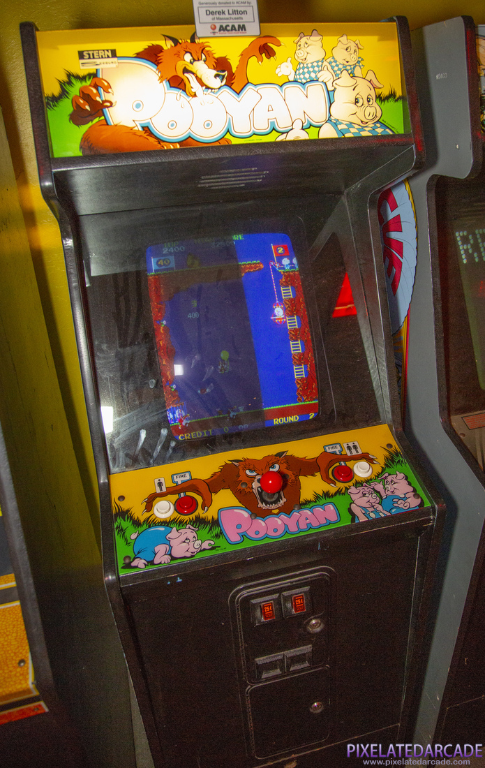 Pooyan Photo: Pooyan arcade cabinet