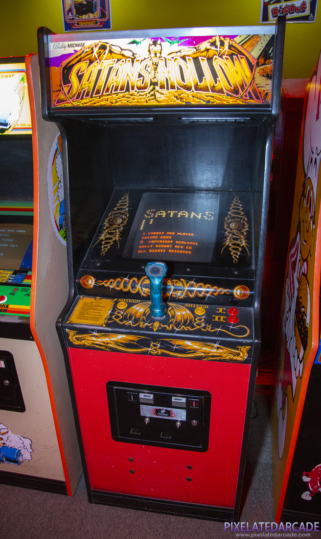 Satan's Hollow Photo: Satan's Hollow upright arcade cabinet