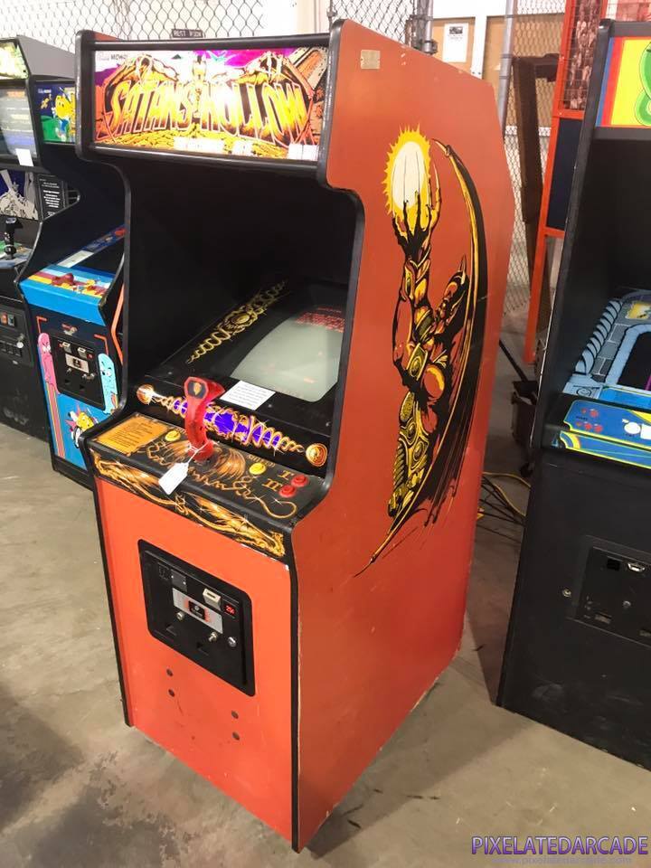 Satan's Hollow Photo: Satan's Hollow upright arcade cabinet