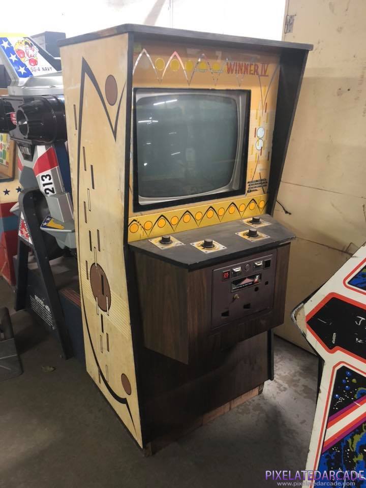 Winner IV Photo: Winner IV arcade cabinet