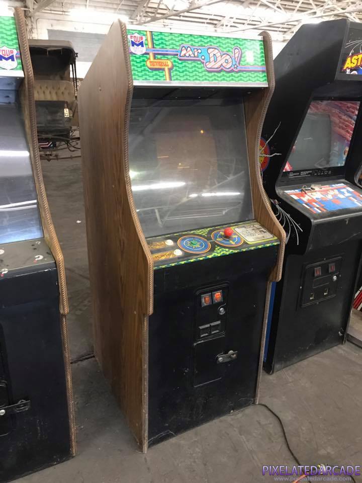Mr. Do! Photo: Mr. Do! arcade cabinet