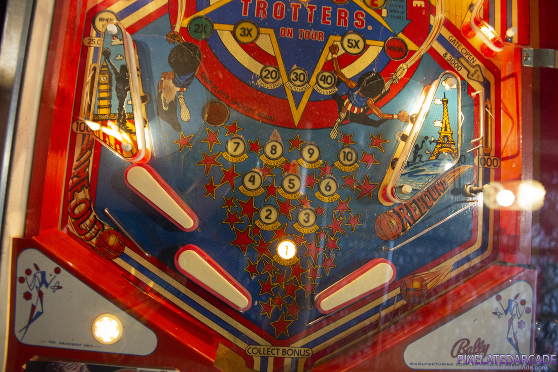 Harlem Globetrotters On Tour Photo: Lower playfield