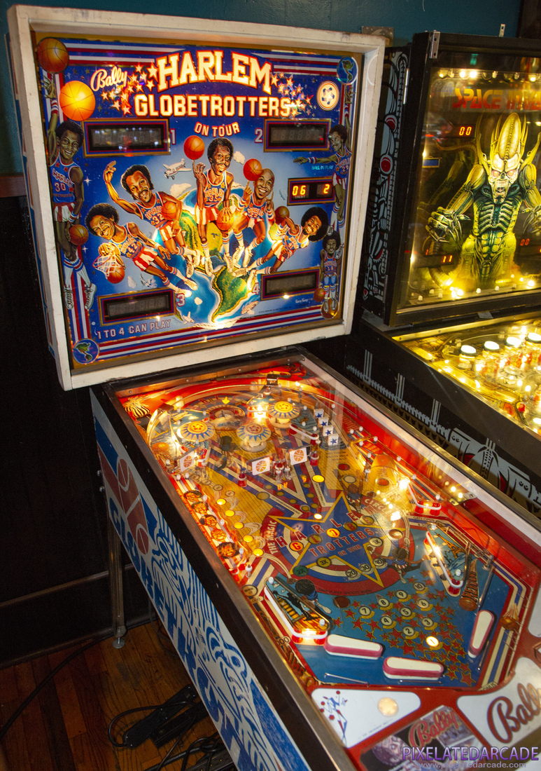 Harlem Globetrotters On Tour Photo: Playfield and backbox