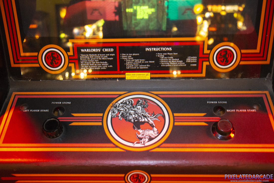 Warlords Photo: Warlords cabinet - Controls