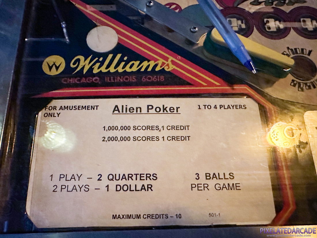 Alien Poker Photo: Alien Poker pinball cabinet - Scoring card