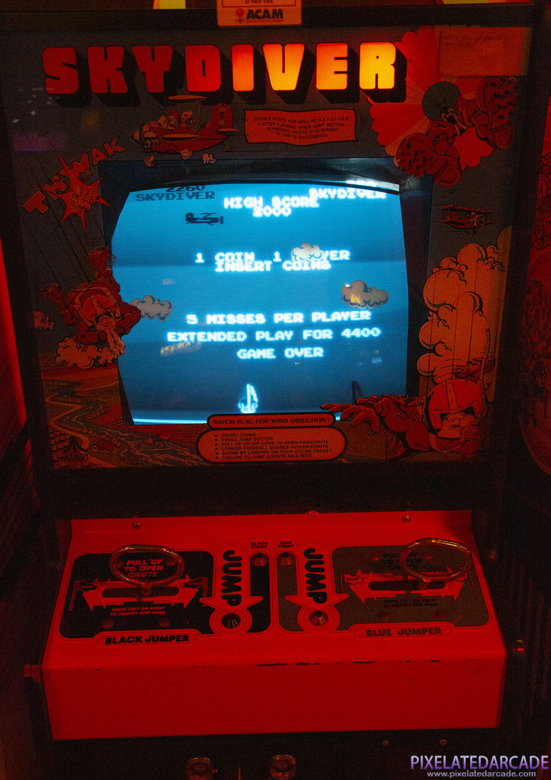 Skydiver Photo: Skydiver arcade cabinet