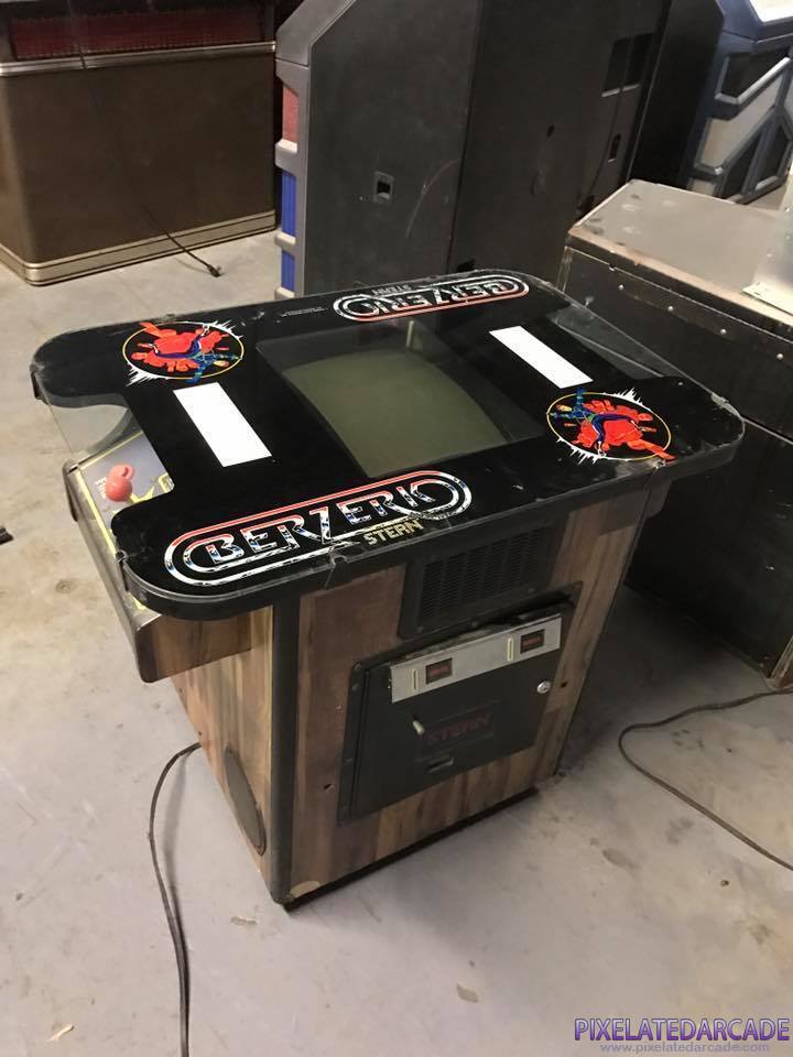 Berzerk Photo: Berserk arcade cabinet - cocktail table version