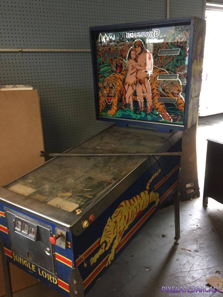 Jungle Lord Photo: Jungle Lord pinball cabinet