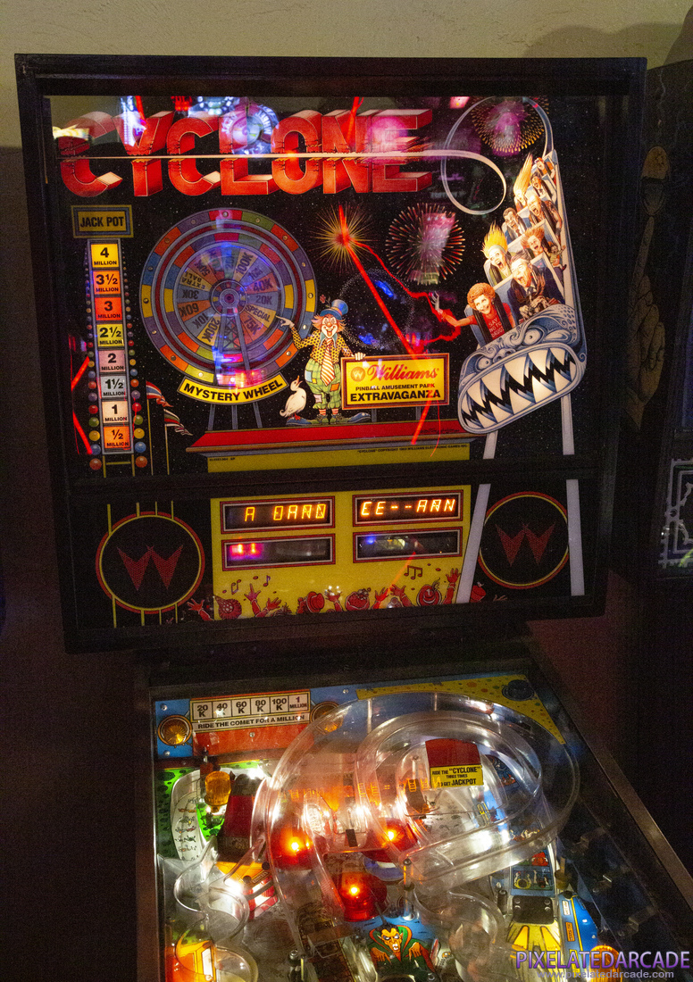 Cyclone Photo: Cyclone - Backbox and upper playfield