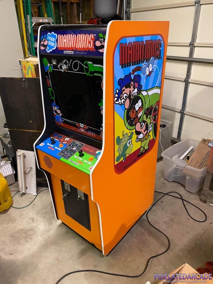 Mario Bros. Photo: Mario Bros. arcade cabinet (narrow version)