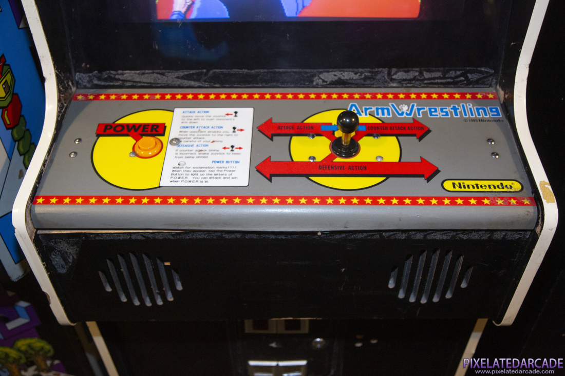 Arm Wrestling Photo: Arm Wrestling arcade cabinet - Controls