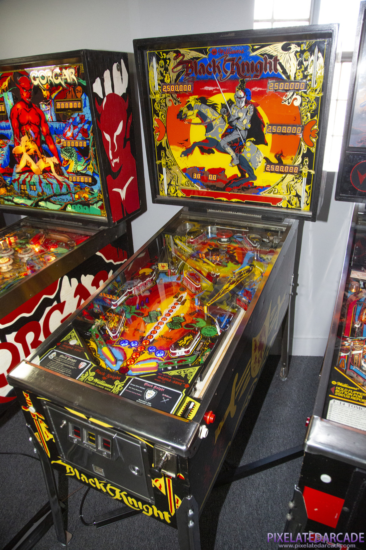 Black Knight Photo: Black Knight pinball cabinet