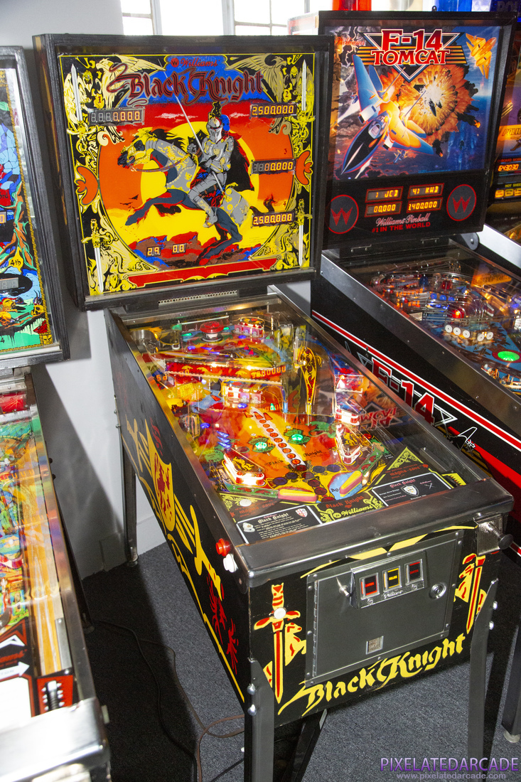 Black Knight Photo: Black Knight pinball cabinet