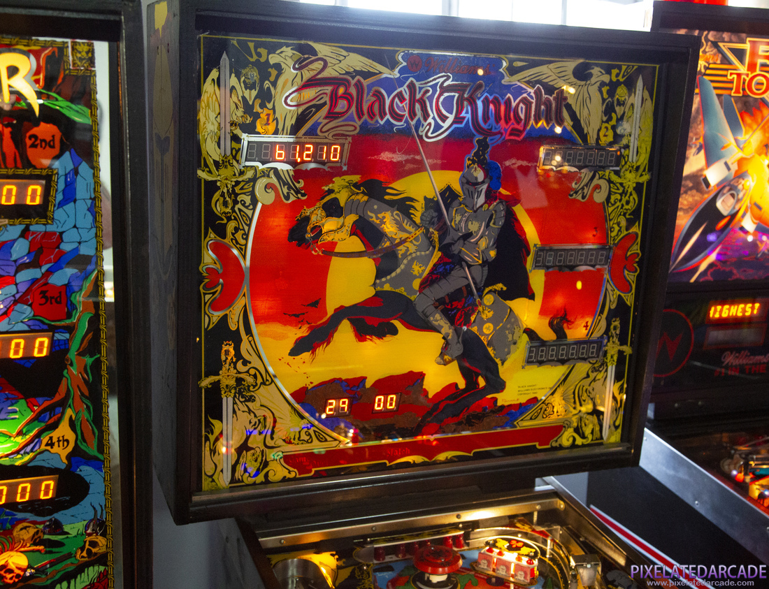 Black Knight Photo: Black Knight - Backbox