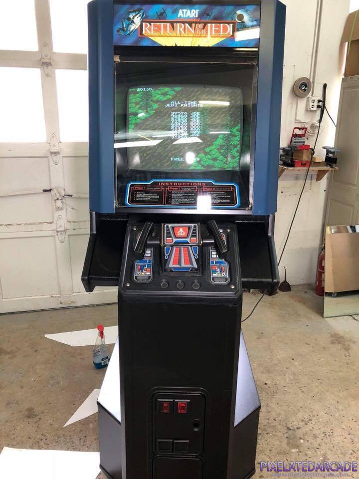 Star Wars: Return of the Jedi Photo: Return of the Jedi arcade cabinet - Front
