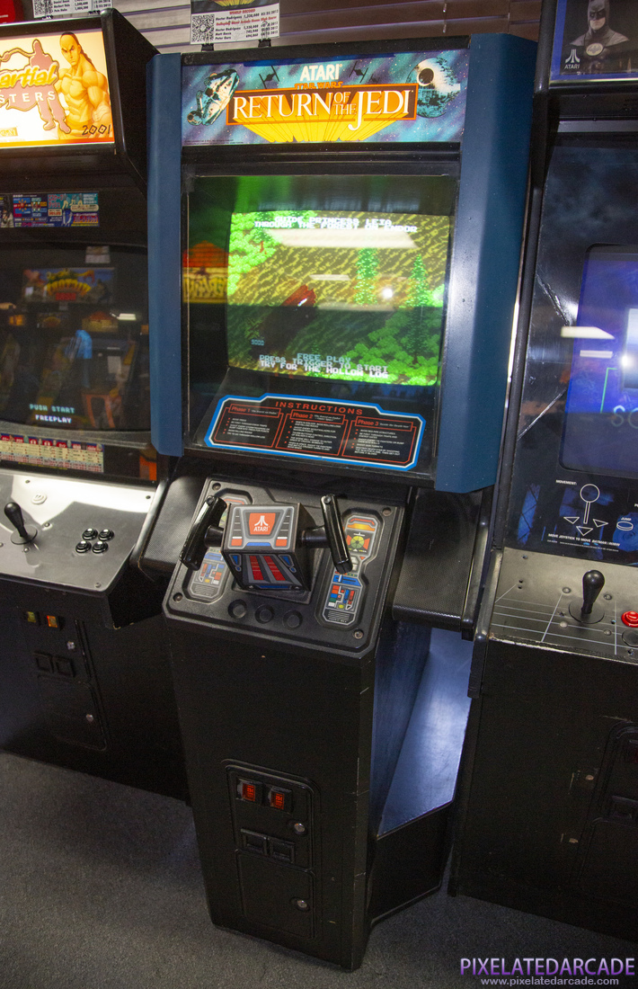 Star Wars: Return of the Jedi Photo: Return of the Jedi arcade cabinet