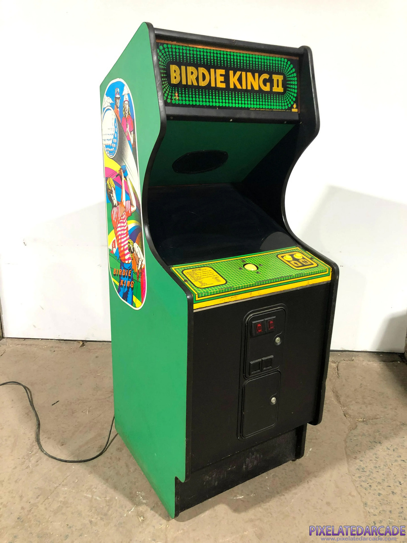 Birdie King II Photo: Birdie King II arcade cabinet