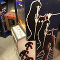 Space Invaders arcade cabinet - Side