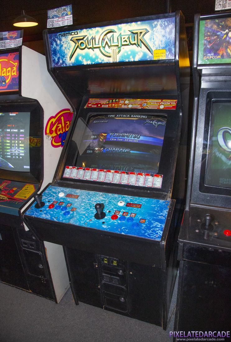 SoulCalibur II Photo: SoulCalibur II arcade cabinet