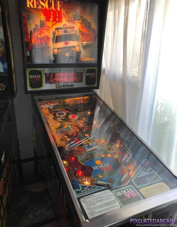 Rescue 911 Photo: Rescue 911 pinball cabinet