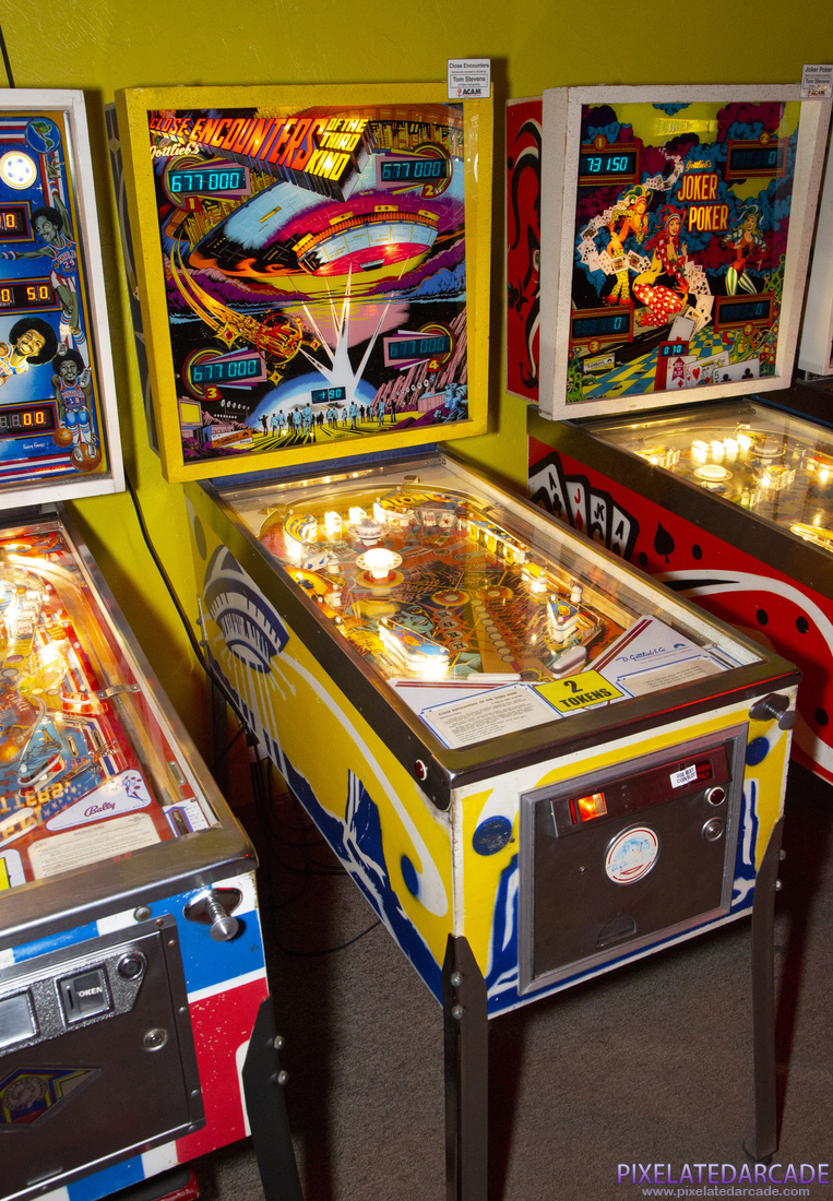 Close Encounters of the Third Kind Photo: Close Encounters of the Third Kind pinball cabinet