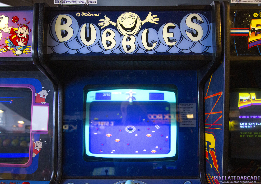 Bubbles Photo: Bubbles arcade cabinet - Monitor and marquee