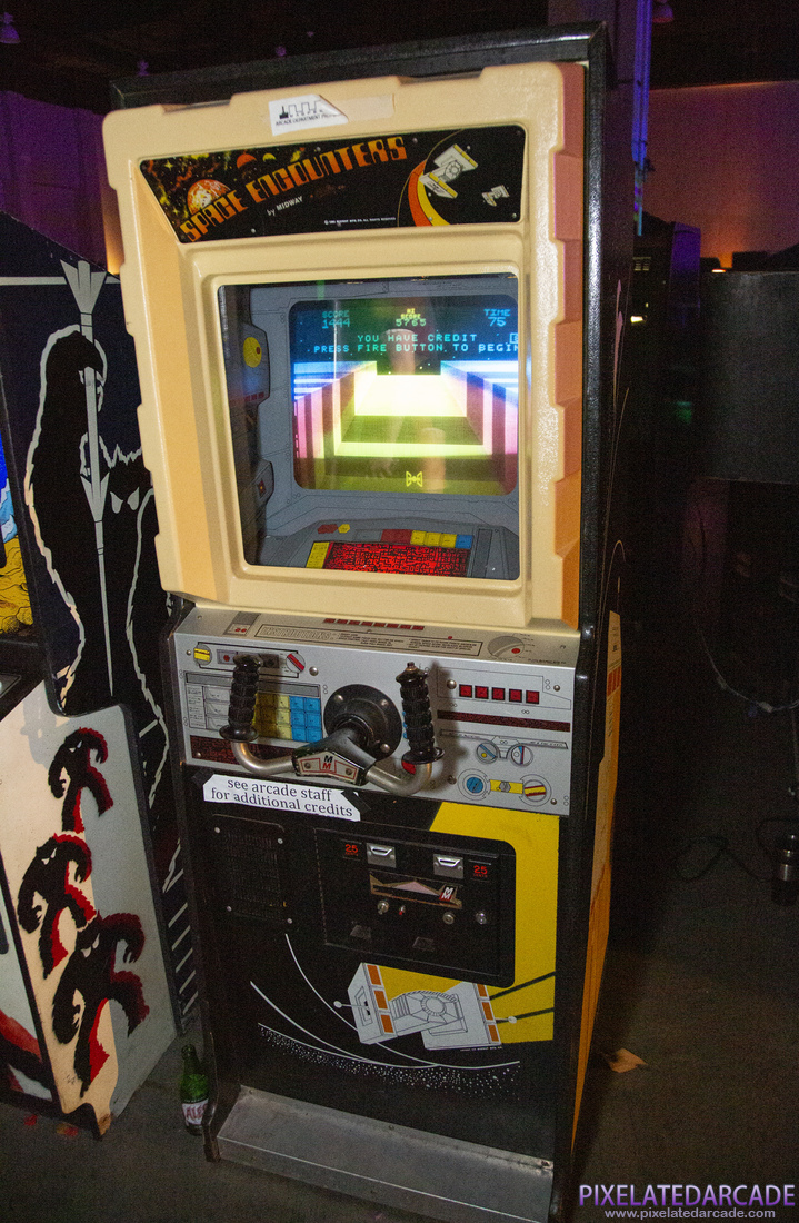 Space Encounters Photo: Space Encounters arcade cabinet