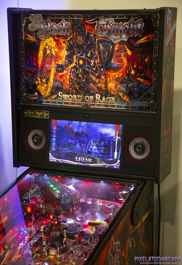 Black Knight: Sword of Rage Photo: Black Knight: Sword of Rage backbox and upper playfield