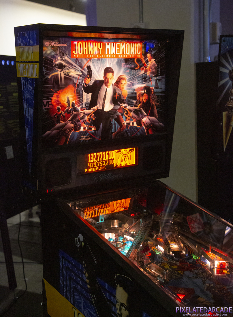 Johnny Mnemonic Photo: Johnny Mnemonic - Backbox and upper playfield