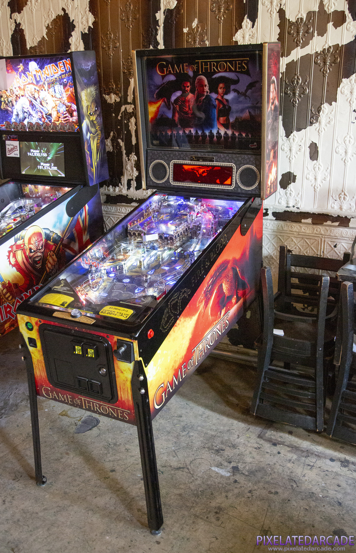 Game of Thrones Photo: Game of Thrones Limited Edition pinball cabinet