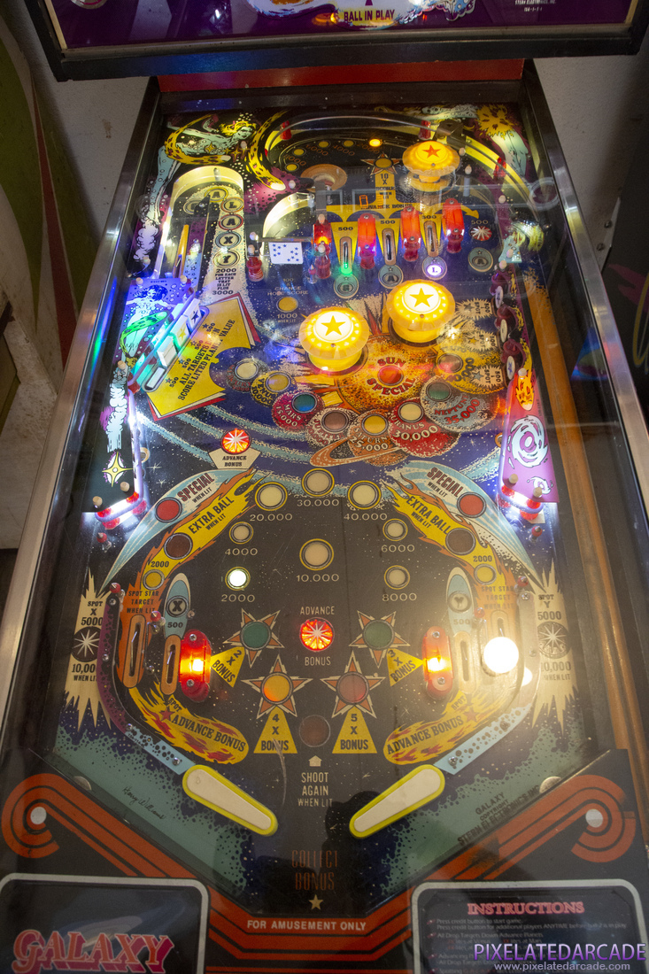 Galaxy Photo: Galaxy pinball cabinet - Playfield