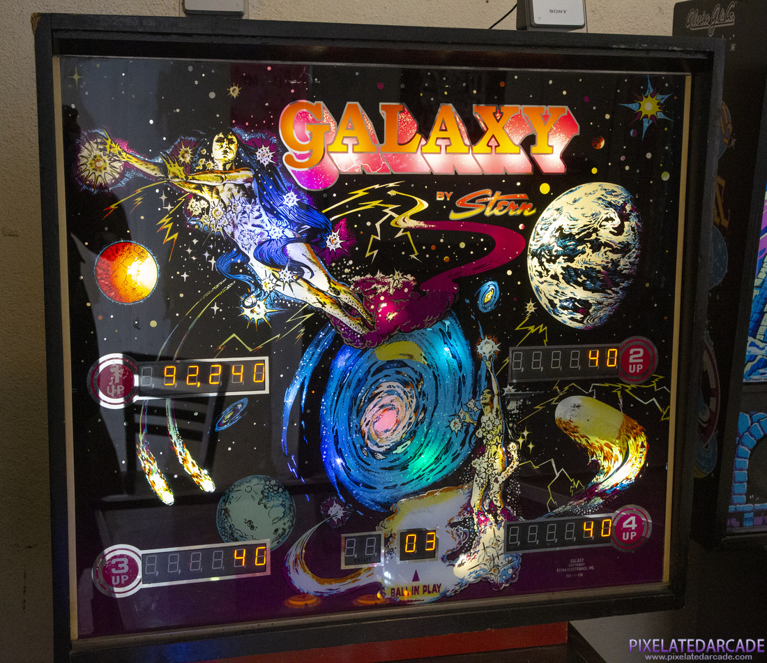 Galaxy Photo: Galaxy pinball cabinet - Backglass