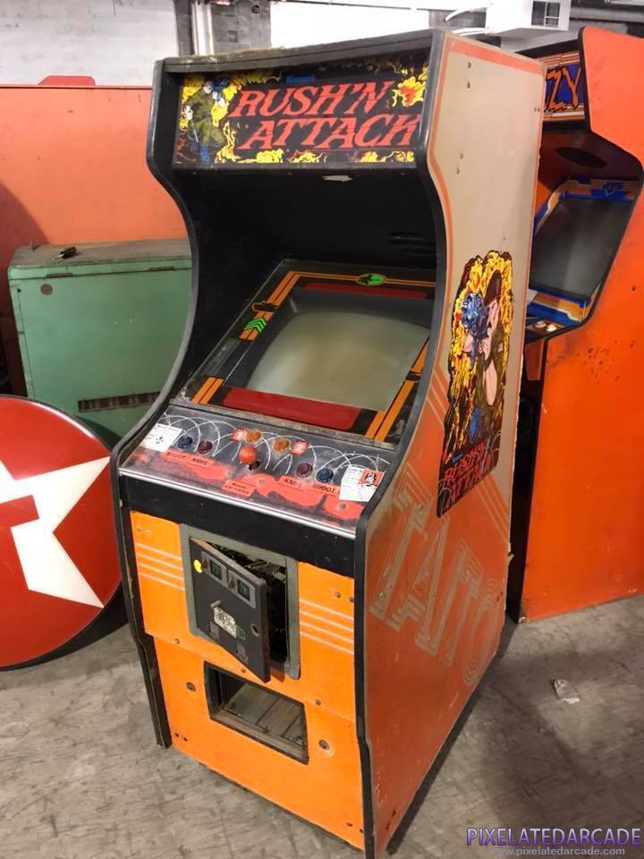 Rush'n Attack Photo: Rush'n Attack in Crazy Climber cabinet