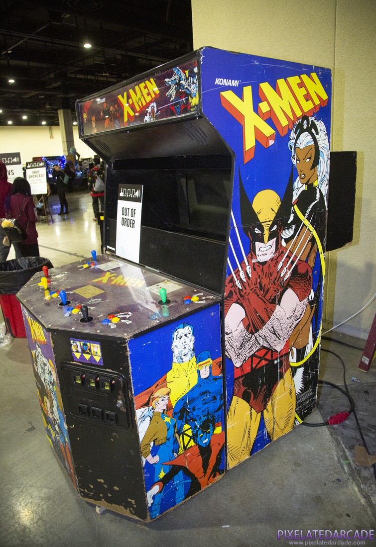 X-Men Photo: X-Men 6 player arcade cabinet - Right side