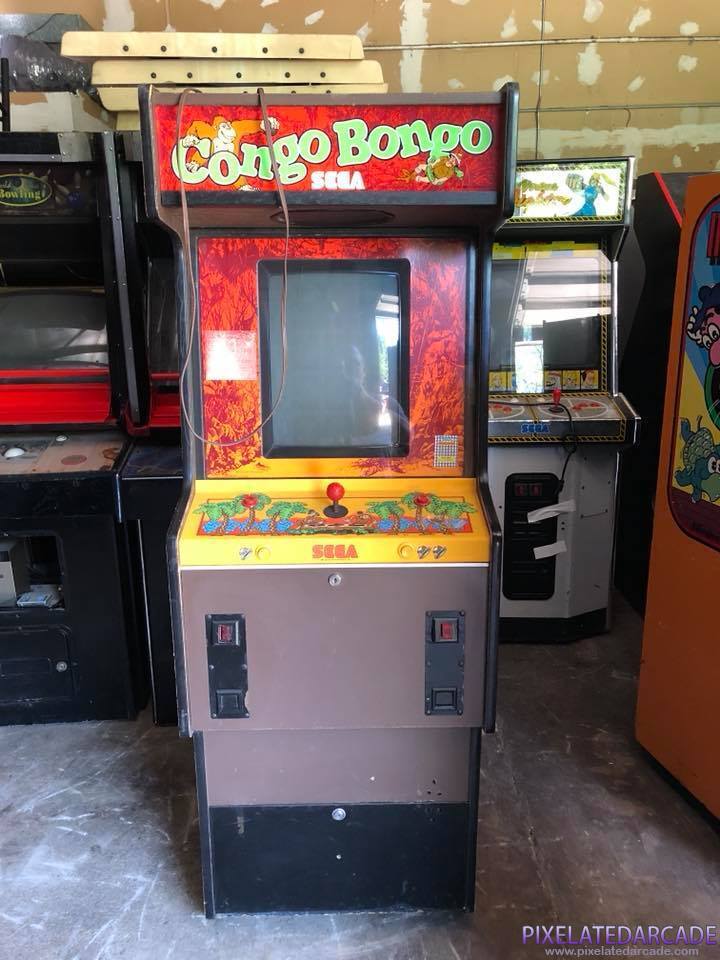 Congo Bongo Photo: Congo Bongo arcade cabinet