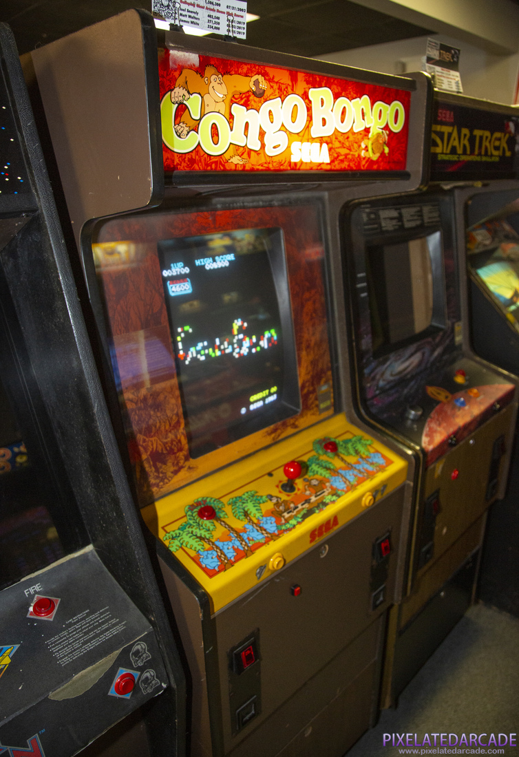 Congo Bongo Photo: Congo Bongo arcade cabinet