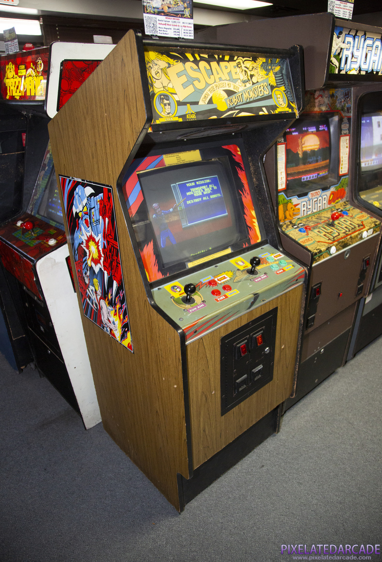 Escape from the Planet of the Robot Monsters Photo: Escape from the Planet of the Robot Monsters arcade cabinet
