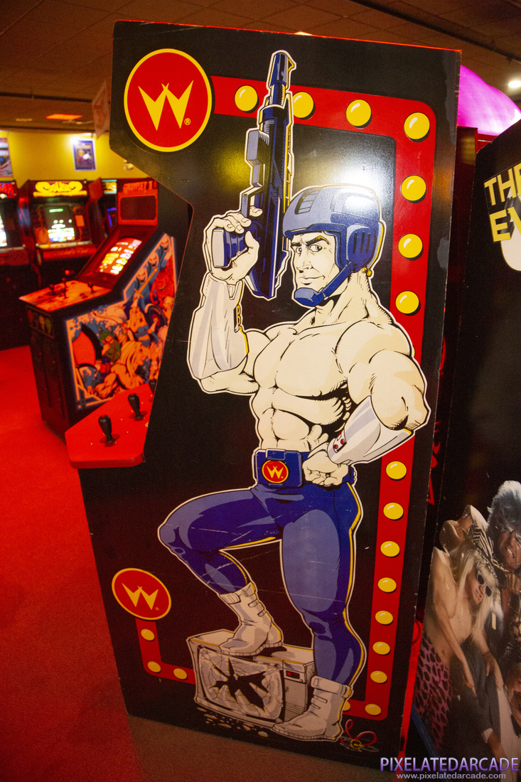 Smash T.V. Photo: Smash T.V. arcade cabinet - Side