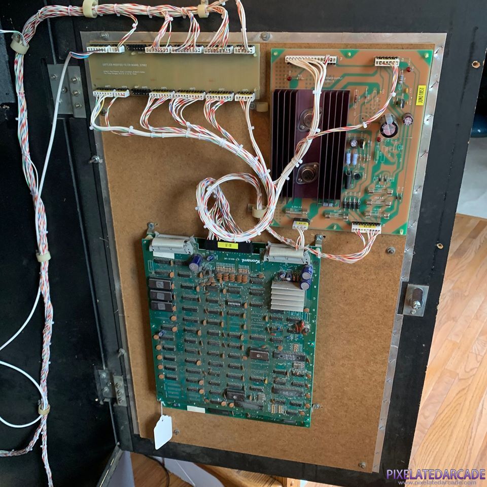 Juno First Photo: Juno First arcade cabinet - Inside