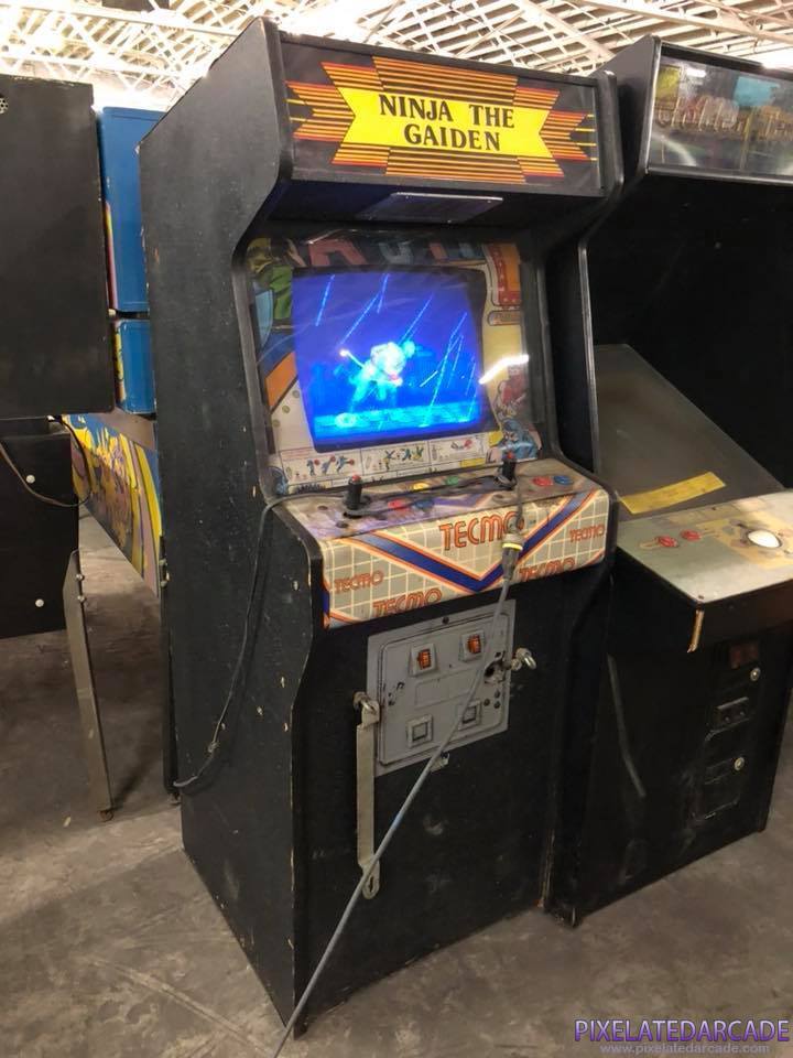 Ninja Gaiden Photo: Ninja Gaiden arcade cabinet