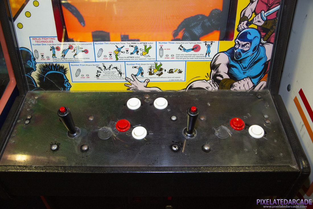 Ninja Gaiden Photo: Ninja Gaiden arcade cabinet - Controls