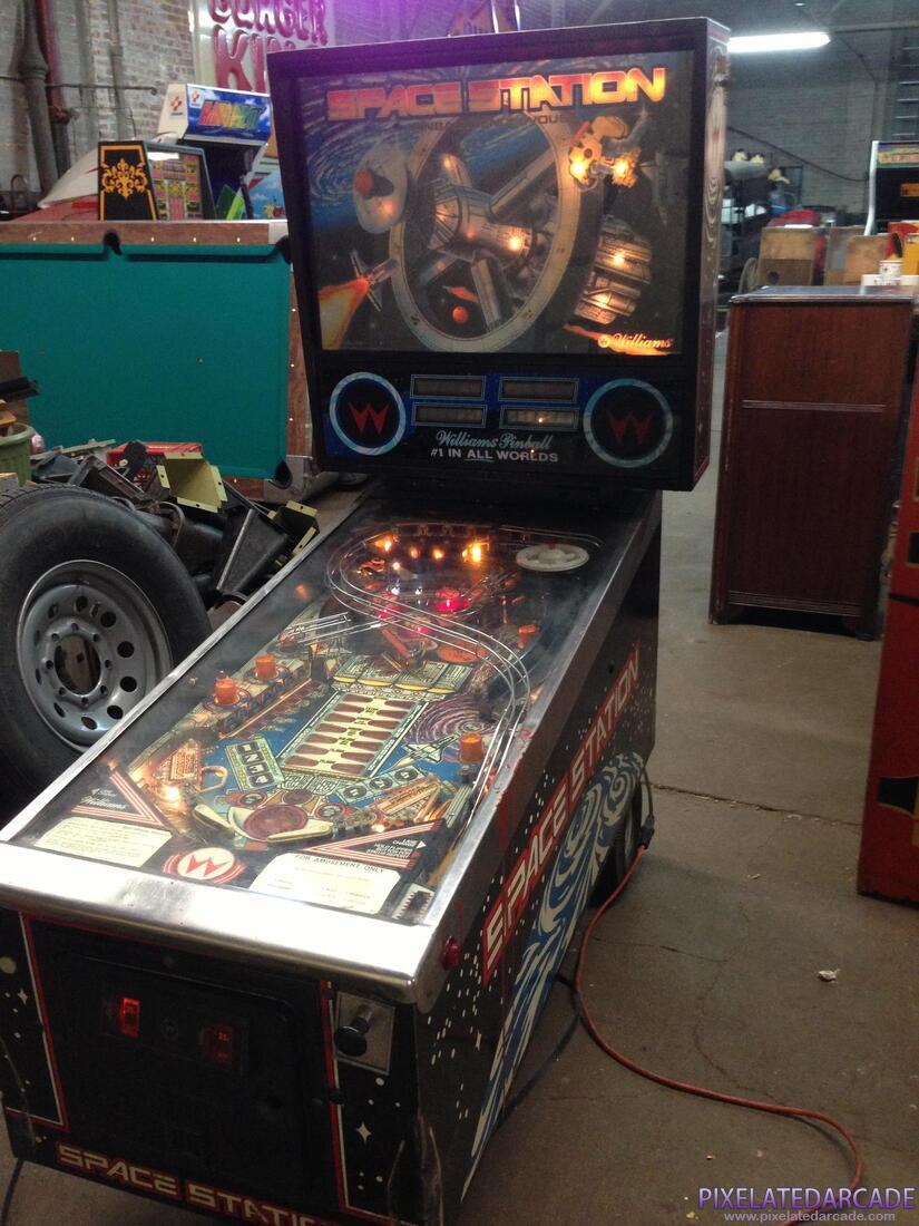 Space Station Photo: Space Station pinball cabinet