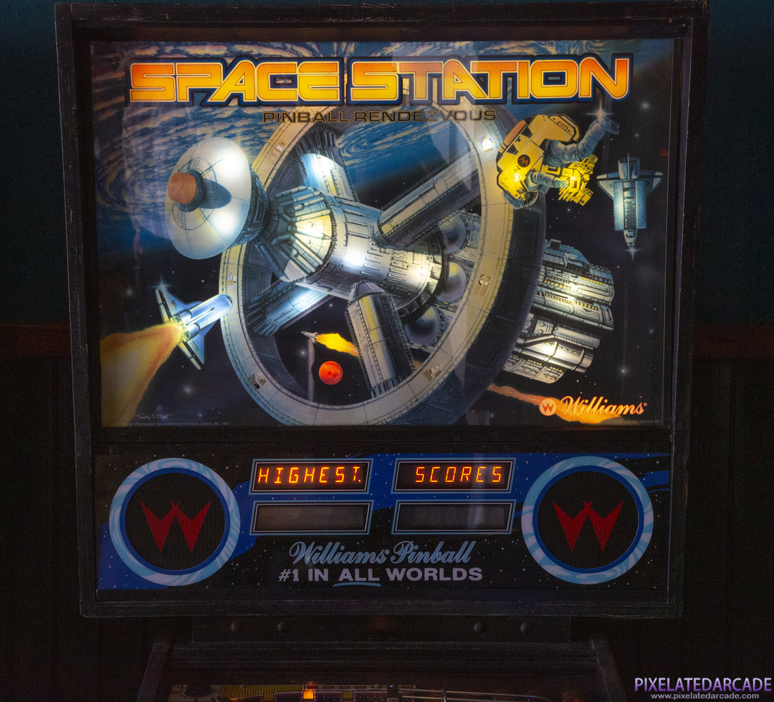 Space Station Photo: Space Station pinball cabinet - Backglass