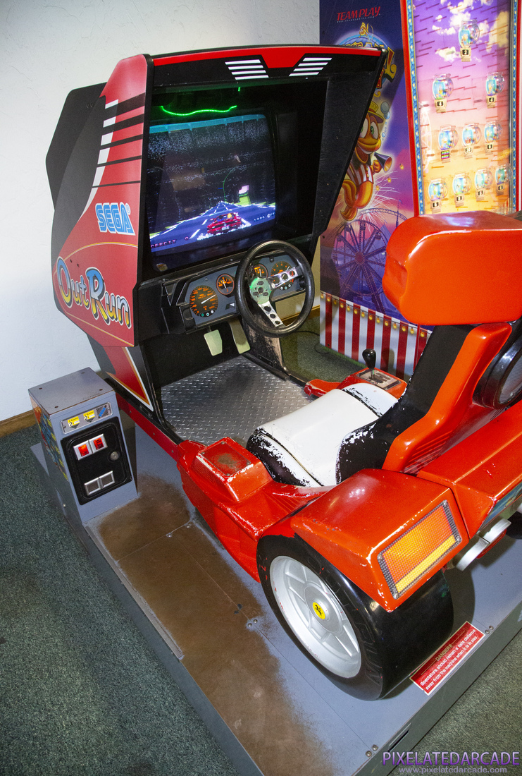OutRun Photo: OutRun motion cabinet - Left side